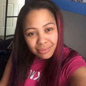 Meet your Posher, Monique